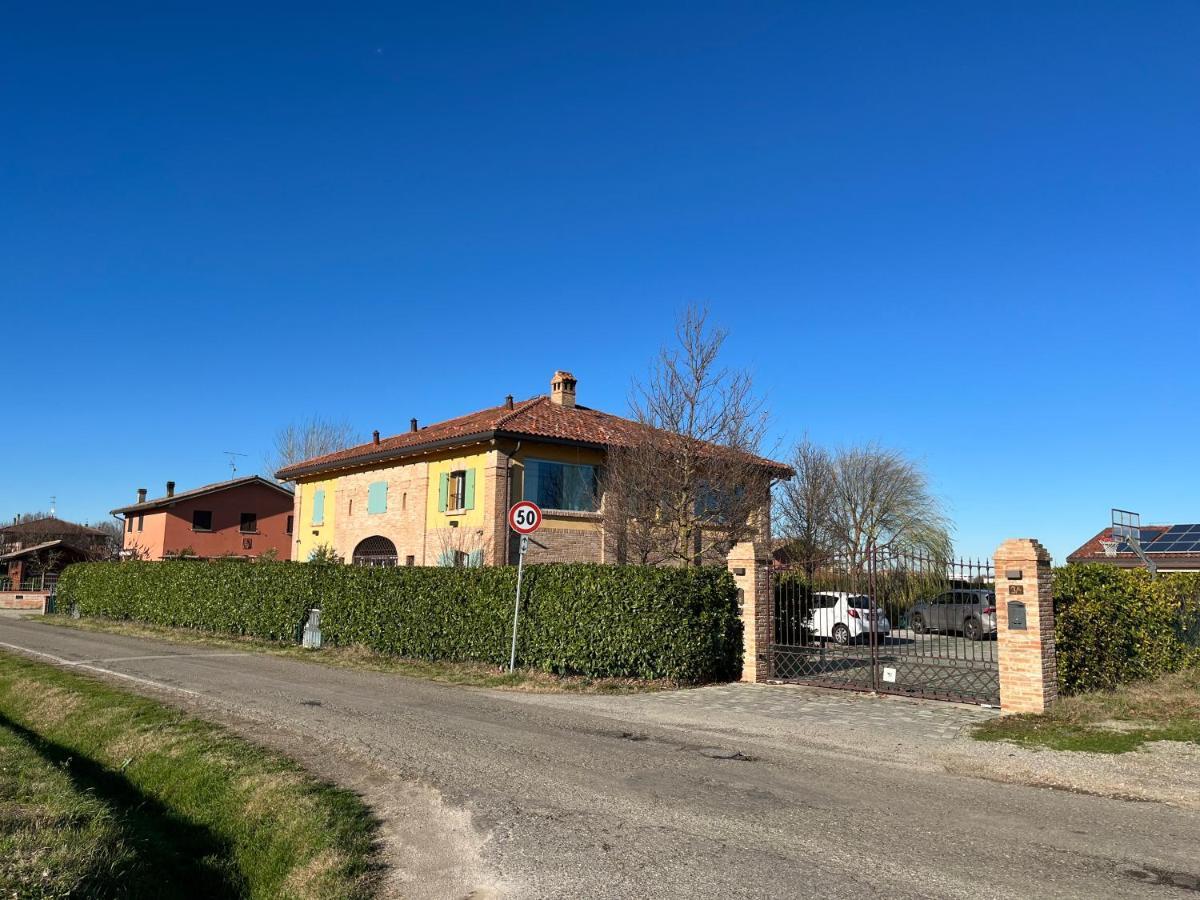 * * * * * Splendida Casa Di Campagna Καστενάζο Εξωτερικό φωτογραφία